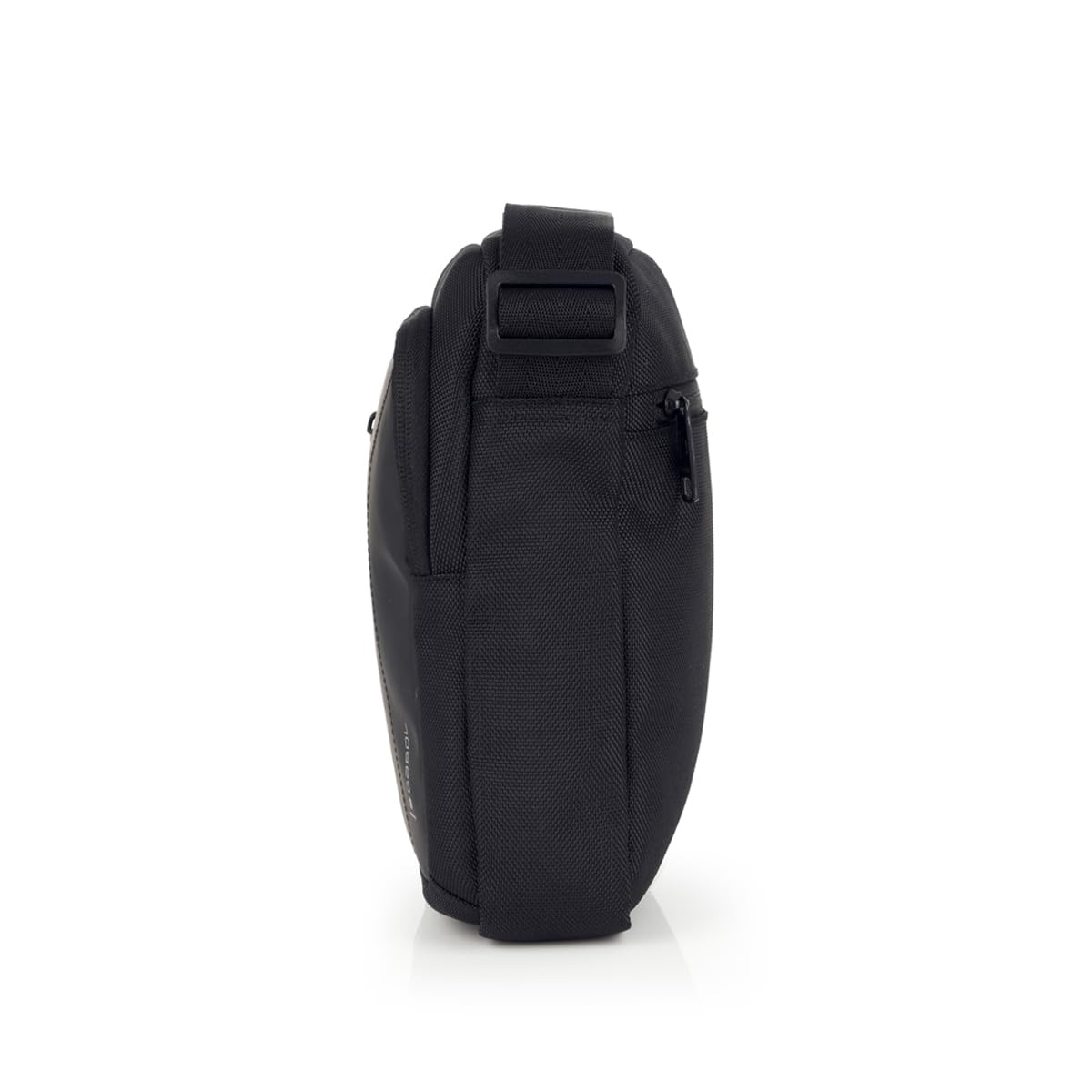 gabol-aston-bandolera-grande-de-material-reciclado-y-piel-sint-tica-negro-20x25x image 2