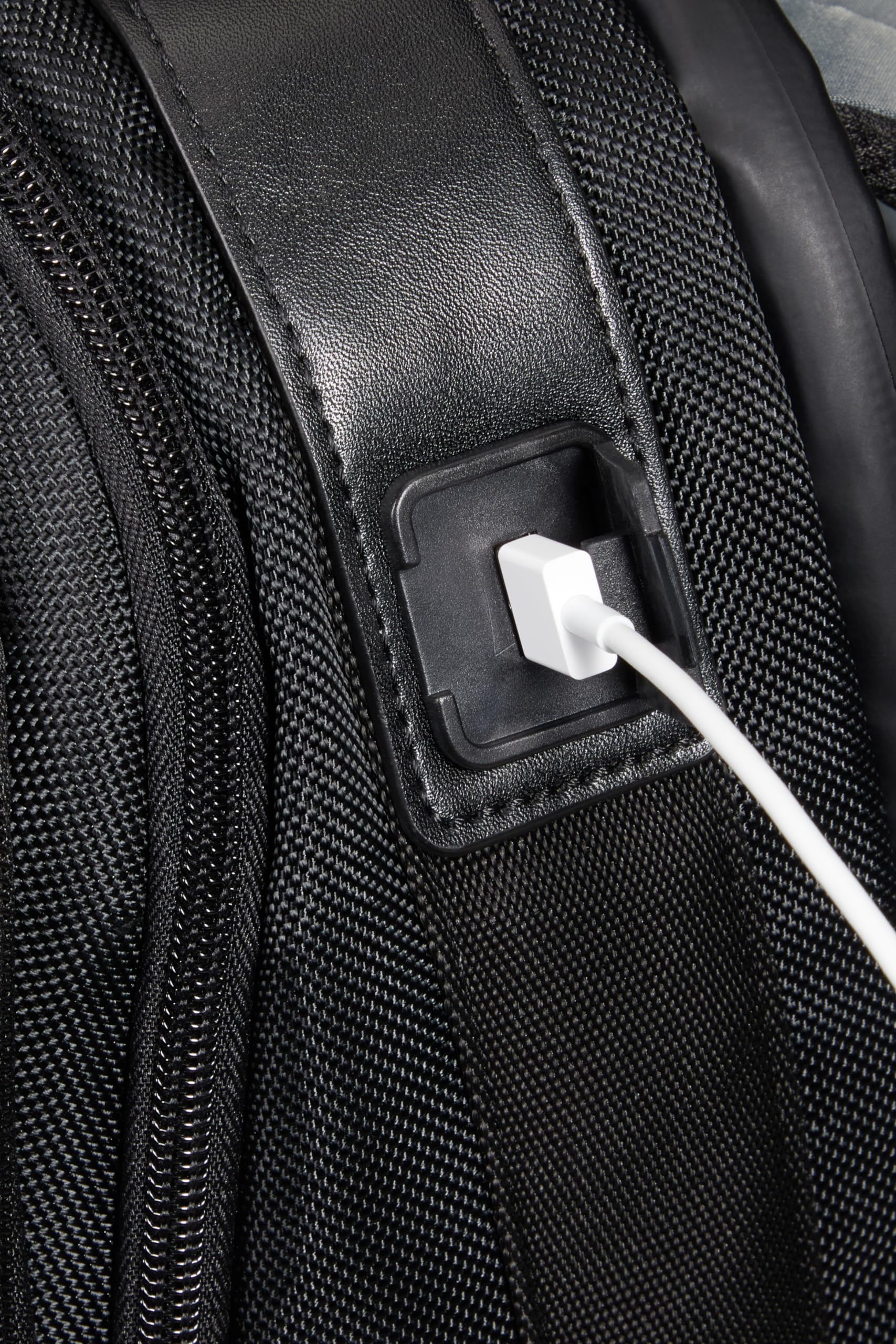 samsonite-openroad-2-0-mochila-expandible-para-port-til-de-17-3-pulgadas-46-cm-2 image 5